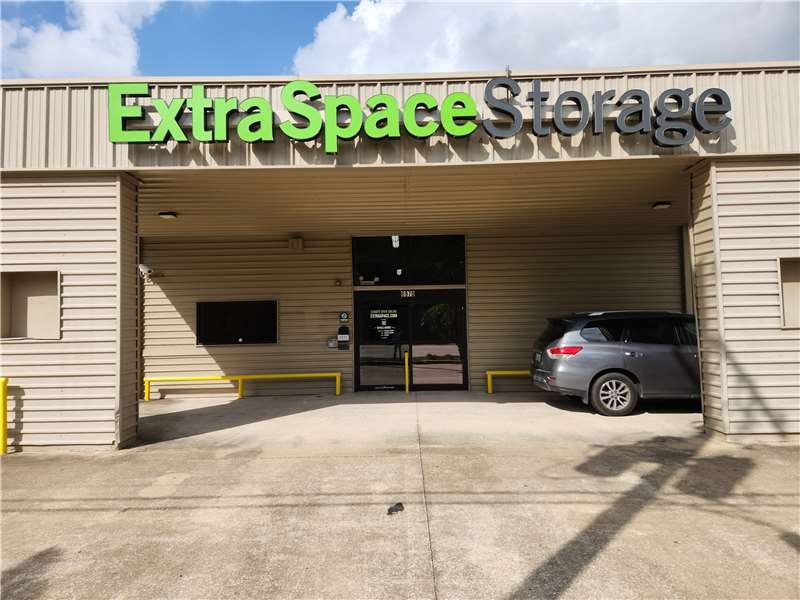 Extra Space Storage facility on 6970 College St - Beaumont, TX