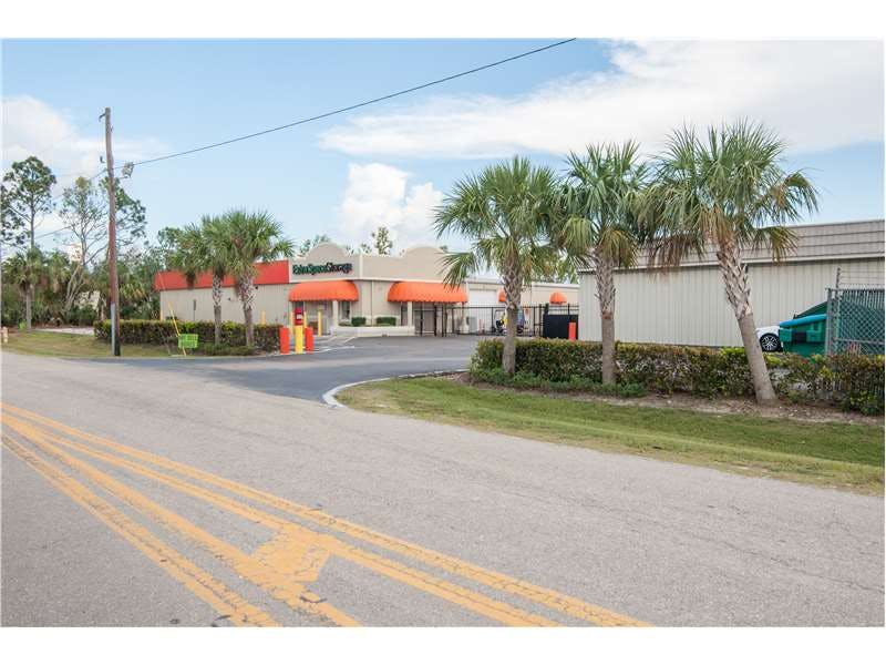 Extra Space Storage facility on 571 Airport Pulling Rd N - Naples, FL