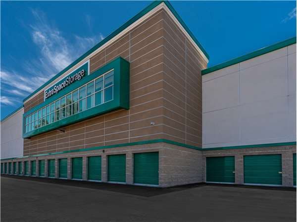 Storage Units in Irvine, CA at 21 Post St | Extra Space Storage