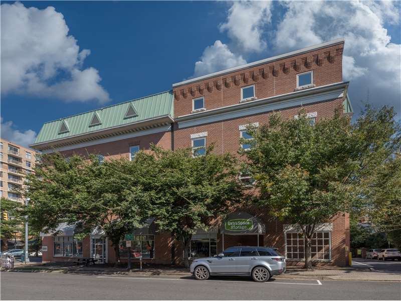 Storage Units in Arlington, VA at 3000 10th St N Extra Space Storage