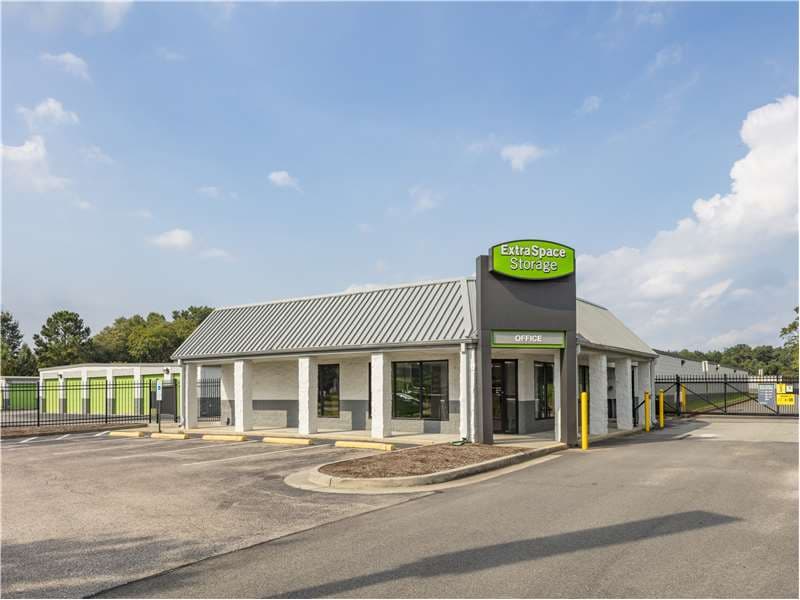 Storage Units in Richmond, VA at 5202 W Broad St Extra Space Storage