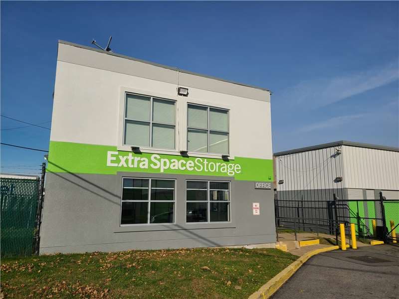 Storage Units in Orange, NJ at 37 Oakwood Ave Extra Space Storage