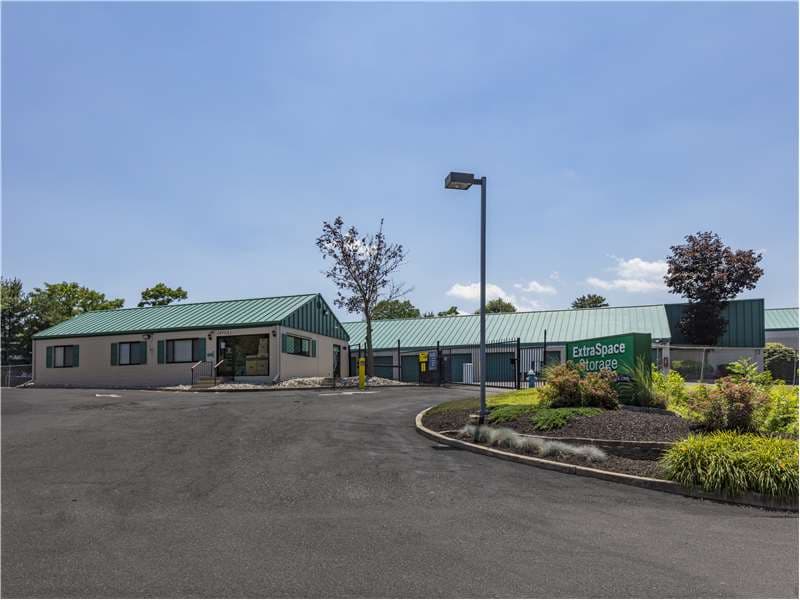 Storage Units in Mt. Laurel, NJ at 103 Ark Rd Extra Space Storage