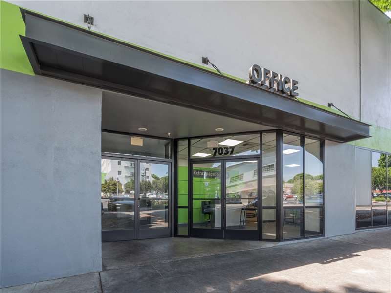 Storage Units in Whittier, CA at 7037 Comstock Ave Extra Space Storage