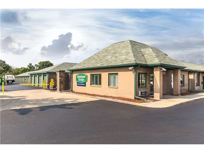 Storage Units in Indianapolis at 7009 E 56th St Extra Space Storage