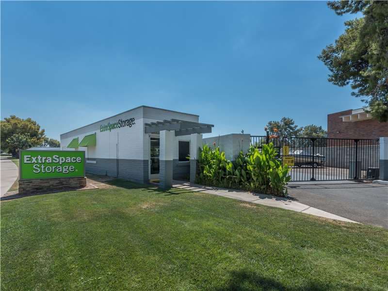 Storage Units in Tempe, AZ at 1601 E Southshore Dr Extra Space Storage