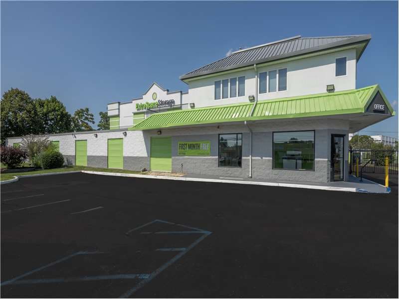 Storage Units in Hicksville, NY at 789 S Broadway Extra Space Storage