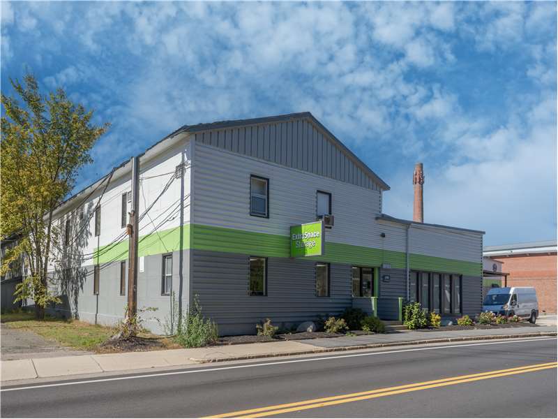Storage Units in Framingham, MA at 1590 Concord St Extra Space Storage