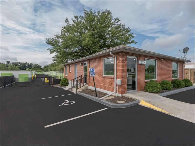 Storage Units in Shawnee, KS at 12977 W 63rd St Extra Space Storage