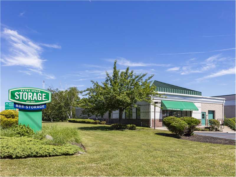 Storage Units in Islandia, NY at 3016 Express Dr S Extra Space Storage