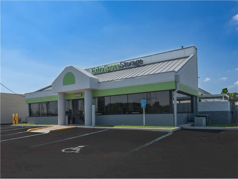 Storage Units in Memphis, TN at 2625 Mt Moriah Rd Extra Space Storage