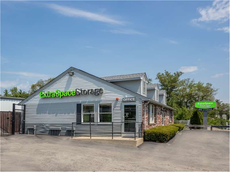 Storage Units in North Oxford, MA at 103 Southbridge Rd Extra Space