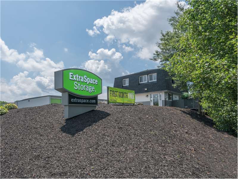 Storage Units in Pittsburgh, PA at 110 Kisow Dr Extra Space Storage