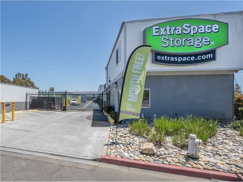 Storage Units in Oakland, CA at 210 Fallon St Extra Space Storage