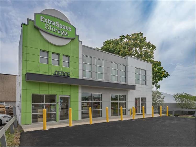Storage Units in Nanuet, NY at 361 W NY59 Extra Space Storage