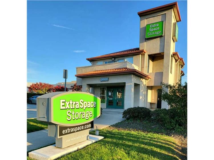 Storage Units in Concord, CA at 2580 Monument Blvd Extra Space Storage