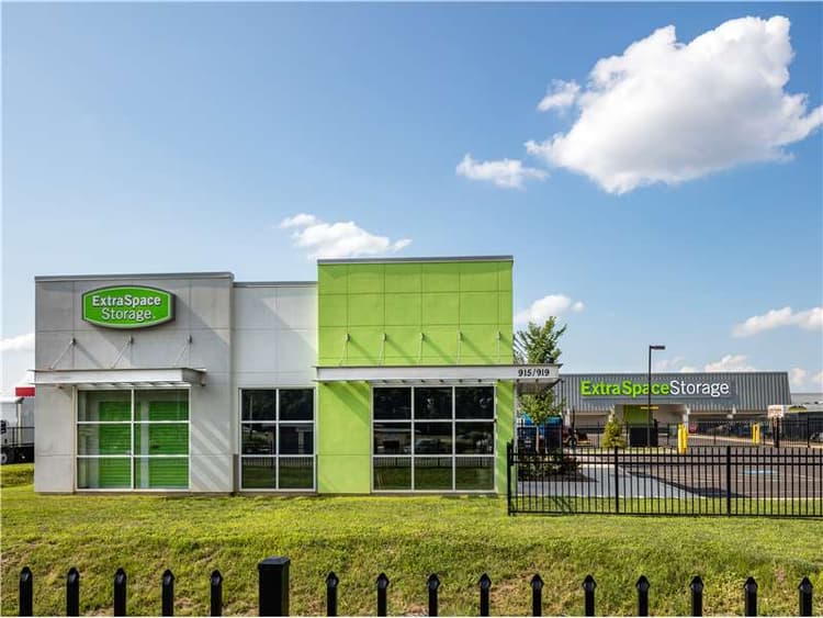Storage Units in Morrisville, PA at 919 Lincoln Hwy Extra Space Storage