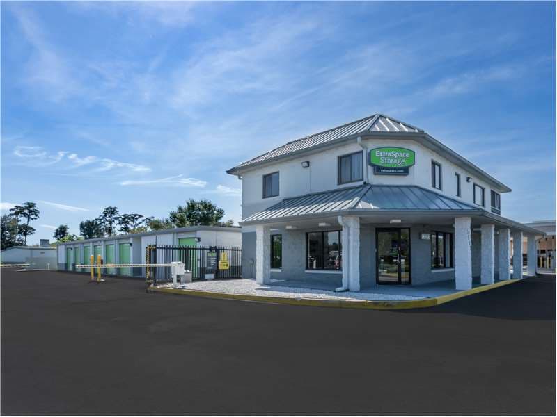 Storage Units in Orlando, FL at 5592 L B McLeod Rd Extra Space Storage