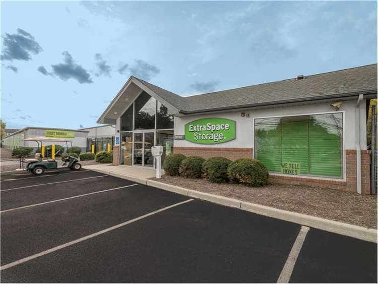 Storage Units in Union, NJ at 700 Green Ln Extra Space Storage