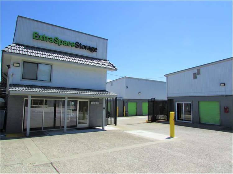 Storage Units in Daly City, CA at 3601 Junipero Serra Blvd Extra