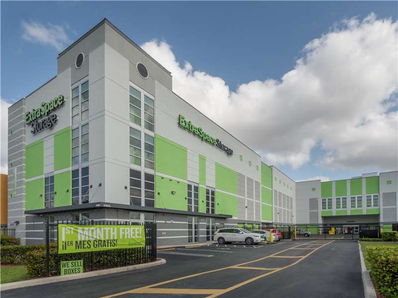 Storage Units in Hialeah, FL at 2990 W 84th St Extra Space Storage