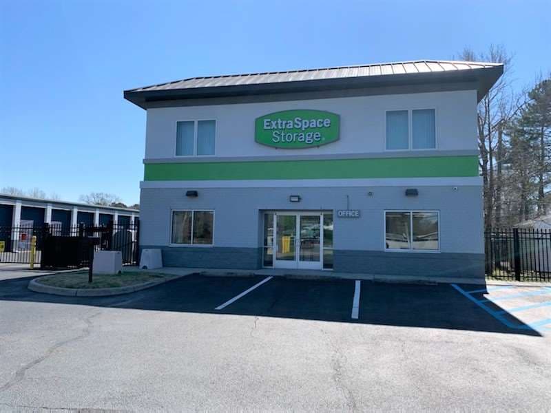 Storage Units in Chesapeake, VA at 3264 S Military Hwy Extra Space