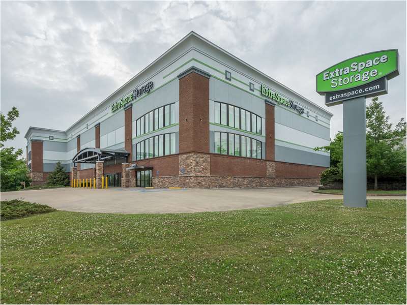 Storage Units in Birmingham, AL at 3454 Lorna Rd Extra Space Storage