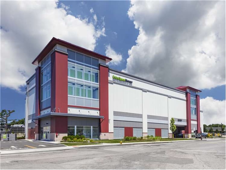 Storage Units in Quincy, MA at 27 Liberty St Extra Space Storage