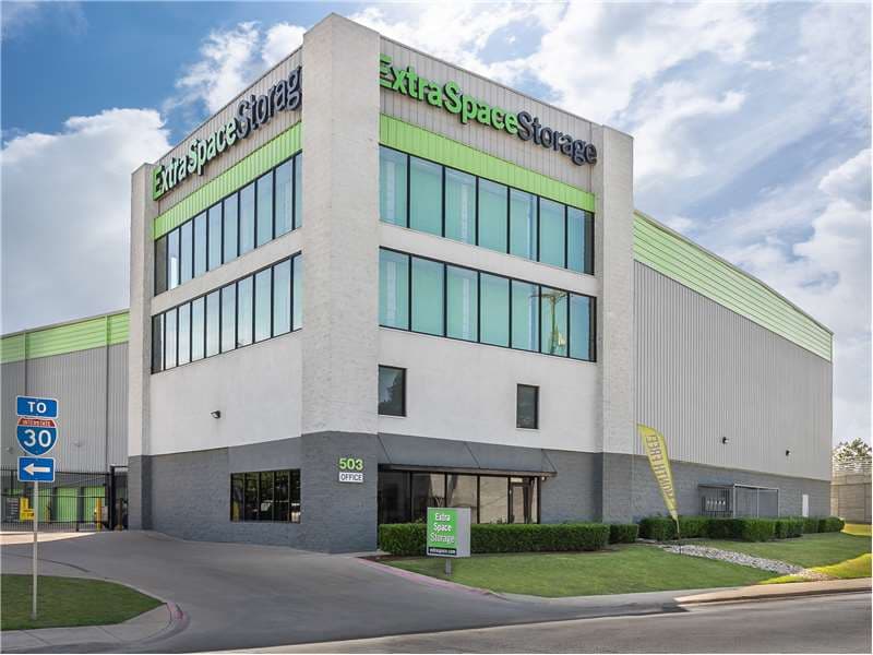 Storage Units in Dallas, TX at 503 S Haskell Ave Extra Space Storage