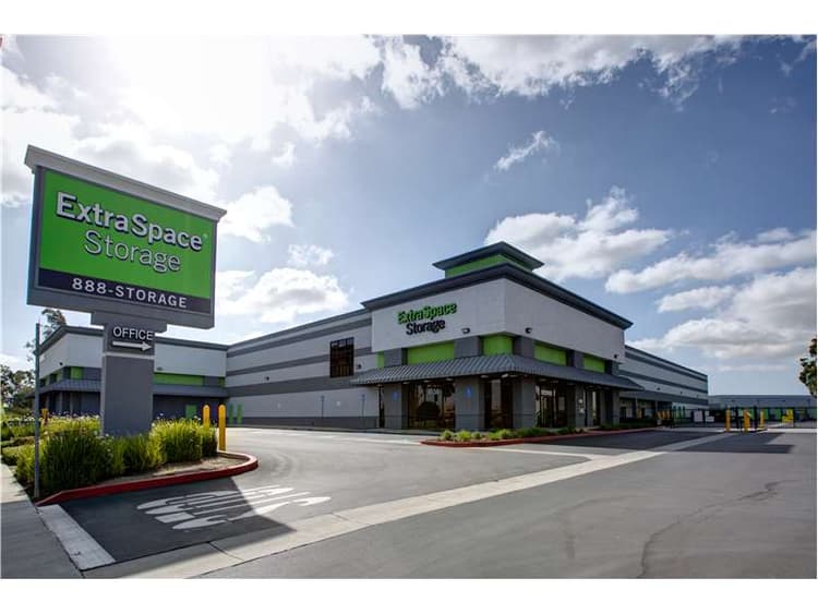 Storage Units in Long Beach, CA at 8150 E Wardlow Rd Extra Space Storage