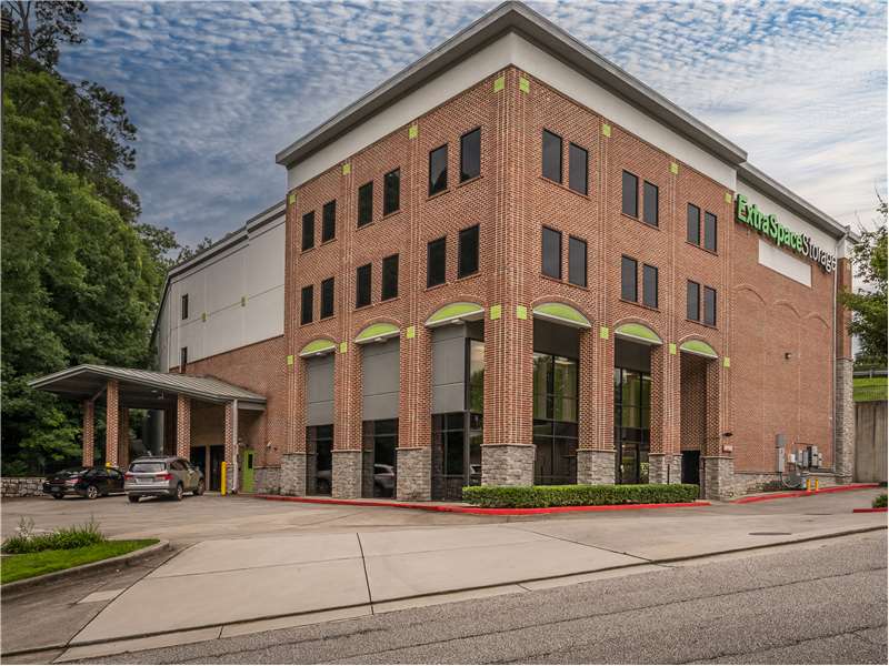 Storage Units in Marietta, GA at 2035 Powers Ferry Rd SE Extra Space