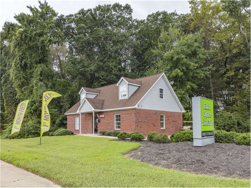 Storage Units in Hampton, VA at 1343 Big Bethel Rd Extra Space Storage