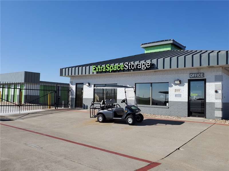 Storage Units in Killeen, TX at 4405 S Fort Hood St Extra Space Storage