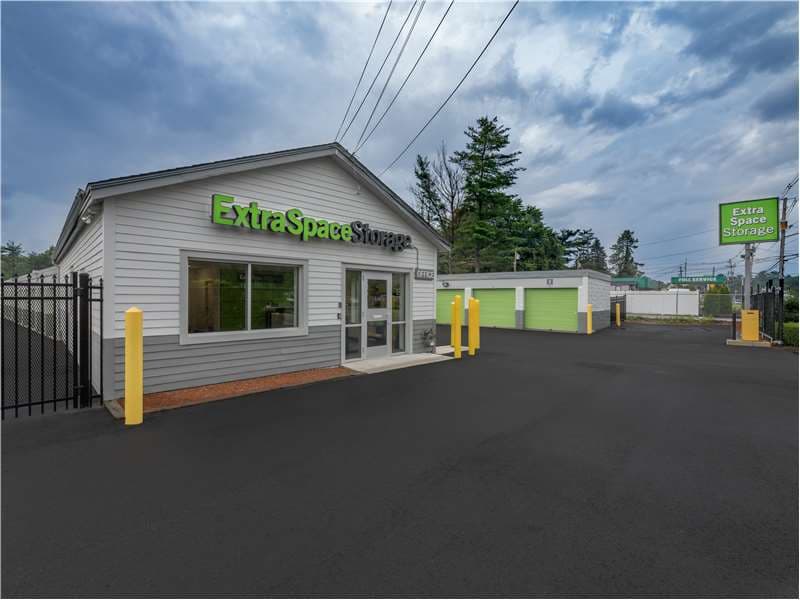 Storage Units in North Reading, MA at 140 Main St Extra Space Storage