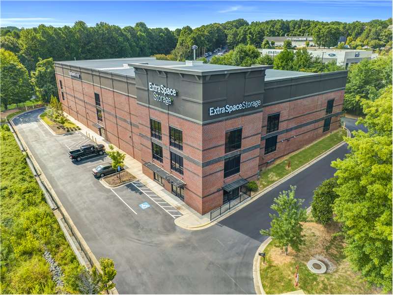 Storage Units in Woodstock, GA at 185 Woodstock Pkwy Extra Space Storage