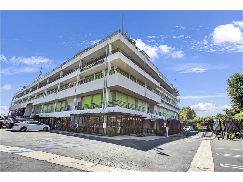 Storage Units in Van Nuys, CA at 15500 Erwin St Extra Space Storage