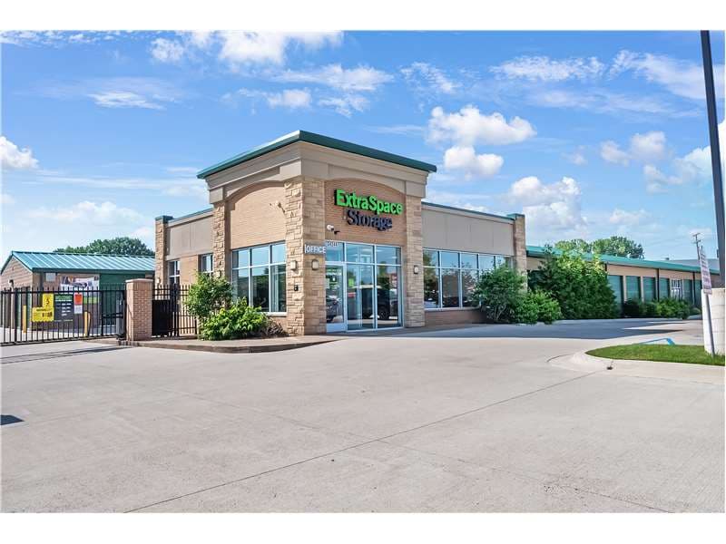 Storage Units in Clinton Township, MI at 34244 Groesbeck Hwy Extra