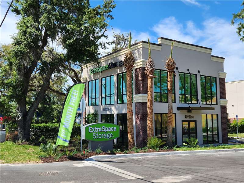 Storage Units in Zephyrhills, FL at 6923 Gall Blvd Extra Space Storage