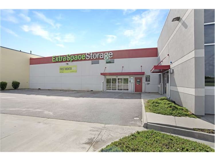 Storage Units in Norfolk, VA at 1108 Tidewater Dr Extra Space Storage
