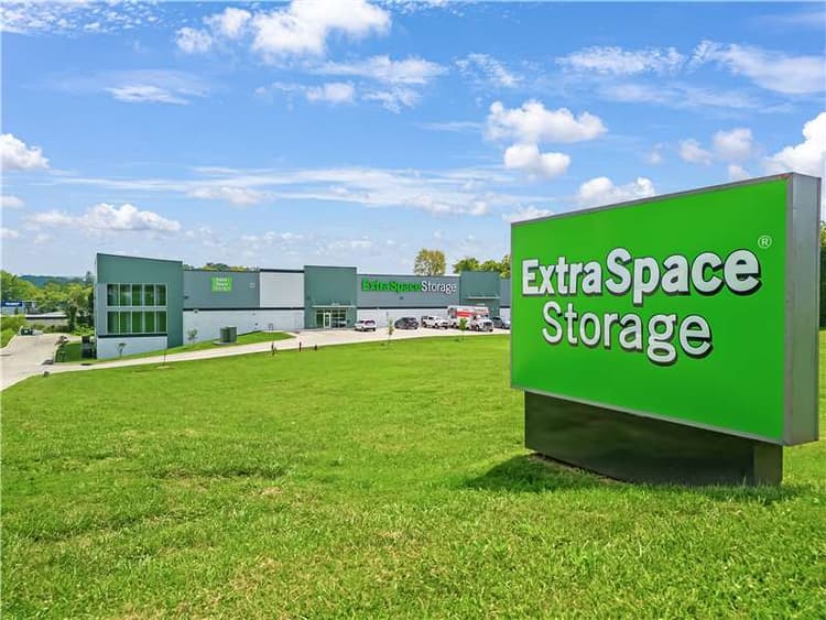 Storage Units in Knoxville, TN at 6410 Deane Hill Dr Extra Space Storage