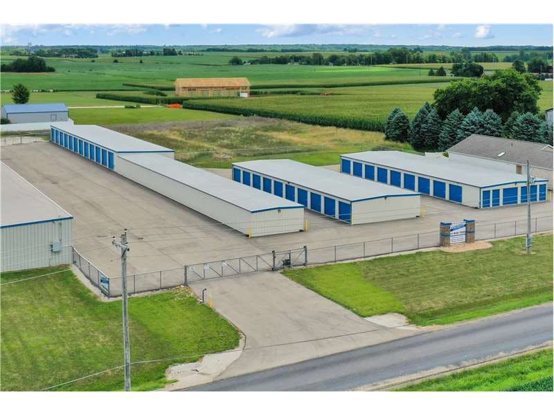 Extra Space Storage facility on 13855 N 1000 East Rd - Bloomington, IL