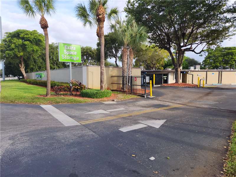 Storage Units in Delray Beach, FL at 551 S Congress Ave Extra Space