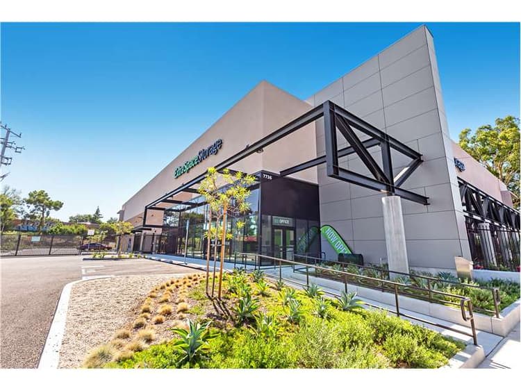 Storage Units in Van Nuys, CA at 7736 Haskell Ave Extra Space Storage