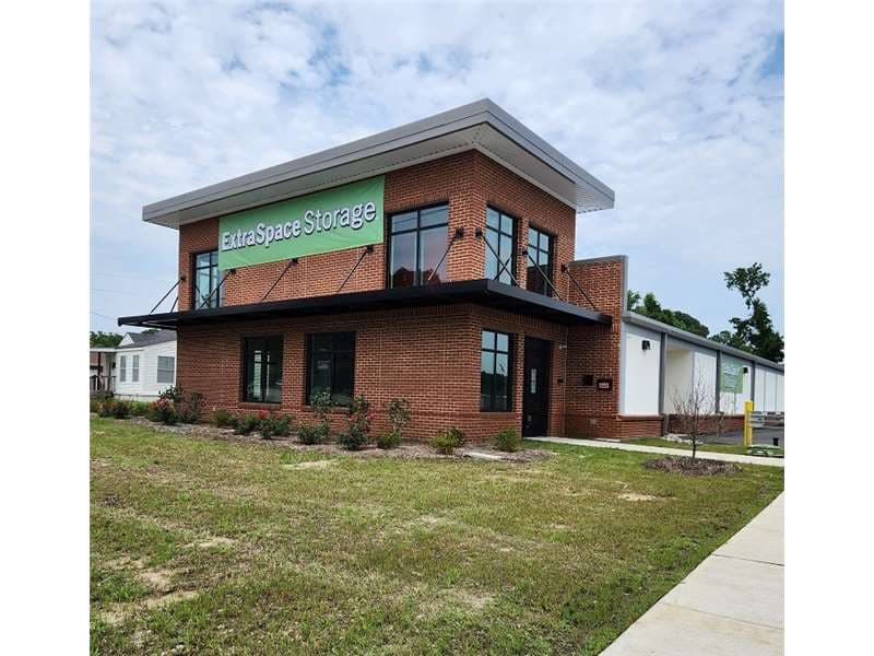 Storage Units in Fayetteville, NC at 5234 Raeford Rd Extra Space Storage