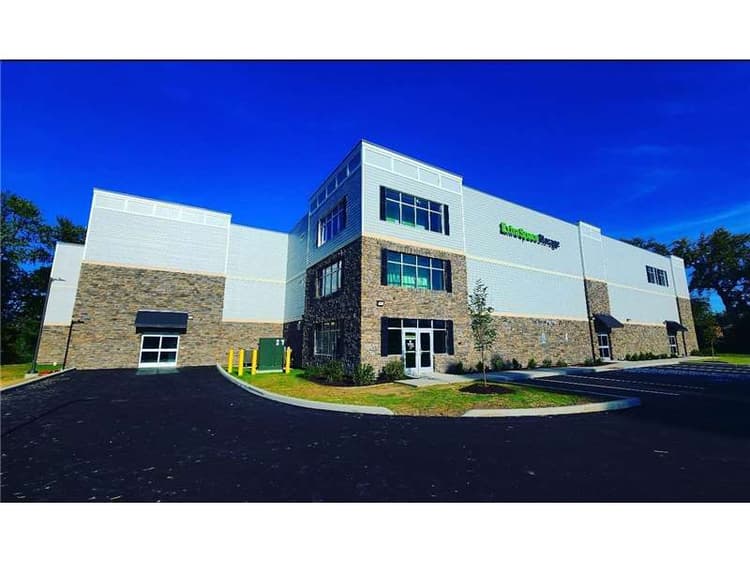 Storage Units in Kingston, NY at 620 Washington Ave Extra Space Storage