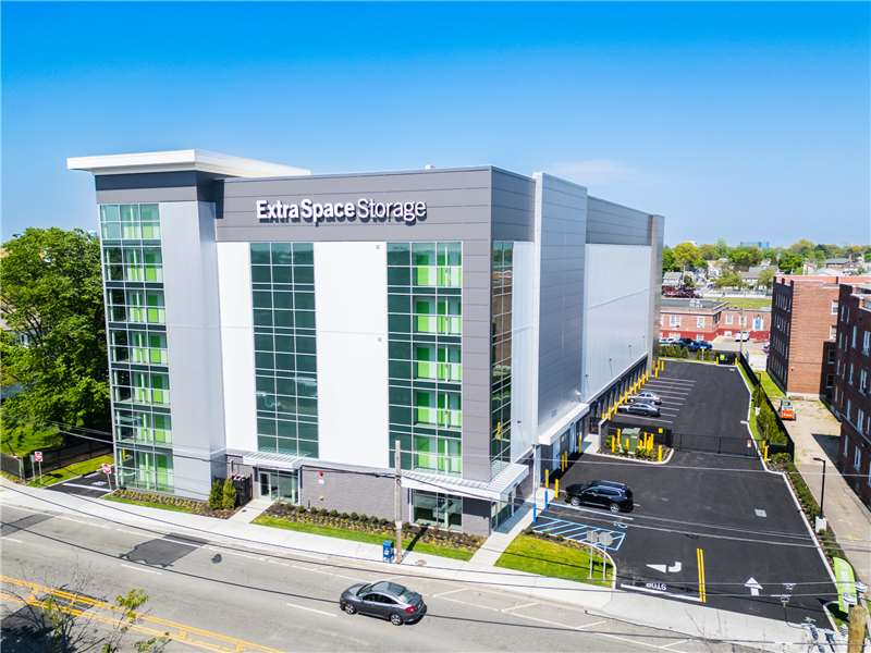 Storage Units in Hempstead, NY at 46 Greenwich St Extra Space Storage