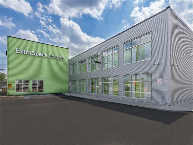 Storage Units in Garden City Park, NY at 1 Herricks Rd Extra Space