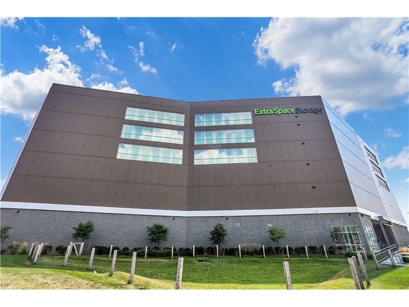 Storage Units in Jersey City, NJ at 985 Communipaw Ave Extra Space