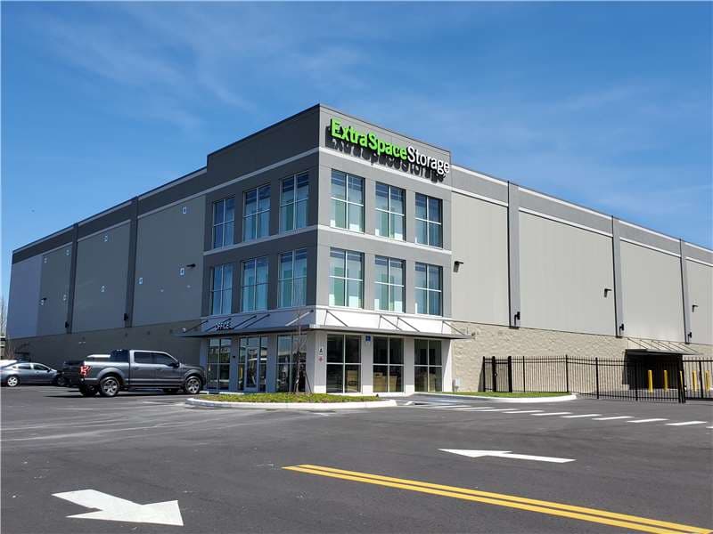 Storage Units in Lakeland, FL at 2701 Drane Field Rd Extra Space Storage