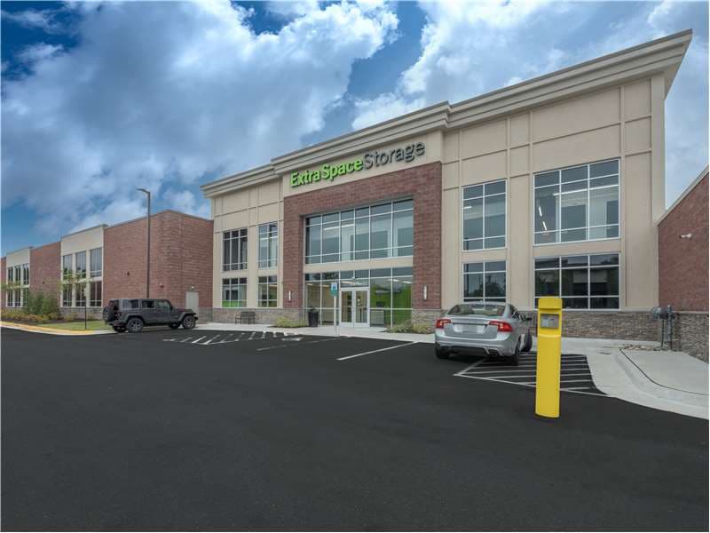 Storage Units in Woodbridge, VA at 12675 Apollo Dr Extra Space Storage